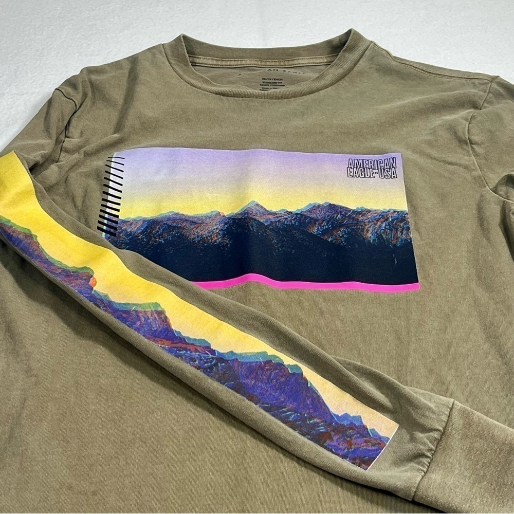 AMERICAN EAGLE Streetwear Vaporwave Olive‎ Green Mountain Graphic Outdoor XS